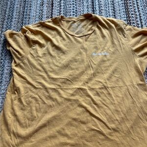 Columbia T shirt